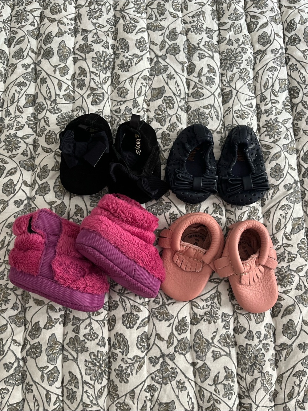 Newborn/0-3 month Baby Shoe Lot